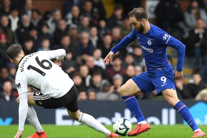 铜梁龙致谢蓉城：期待成渝两地共同推动西部足球事业蓬勃发展