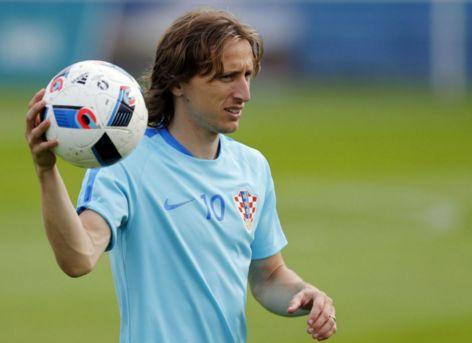 球队在最关键时刻站了出来