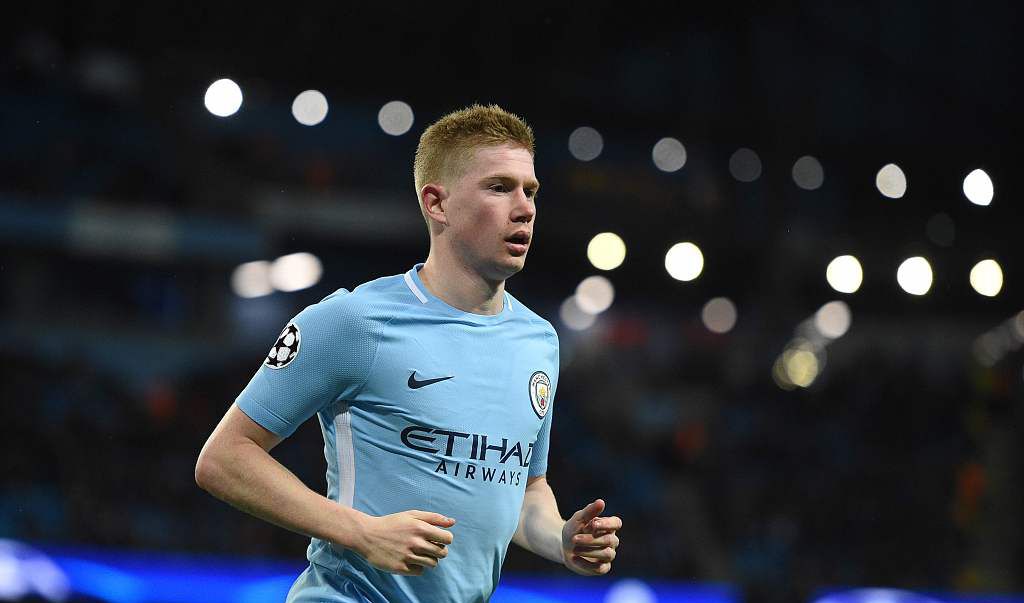 北京时间12月8日00：30，德甲联赛第13轮将上演一场关键对决，排名第三的多特蒙德坐镇主场信号伊杜纳公园球场，迎战状态火热的霍芬海姆。