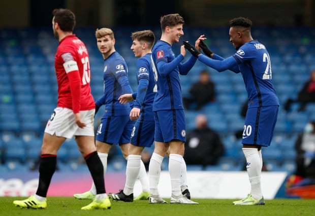 里昂防守低迷导致失利